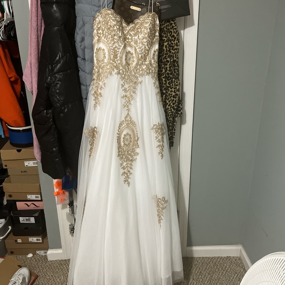Elegant Gold and White Prom Dress